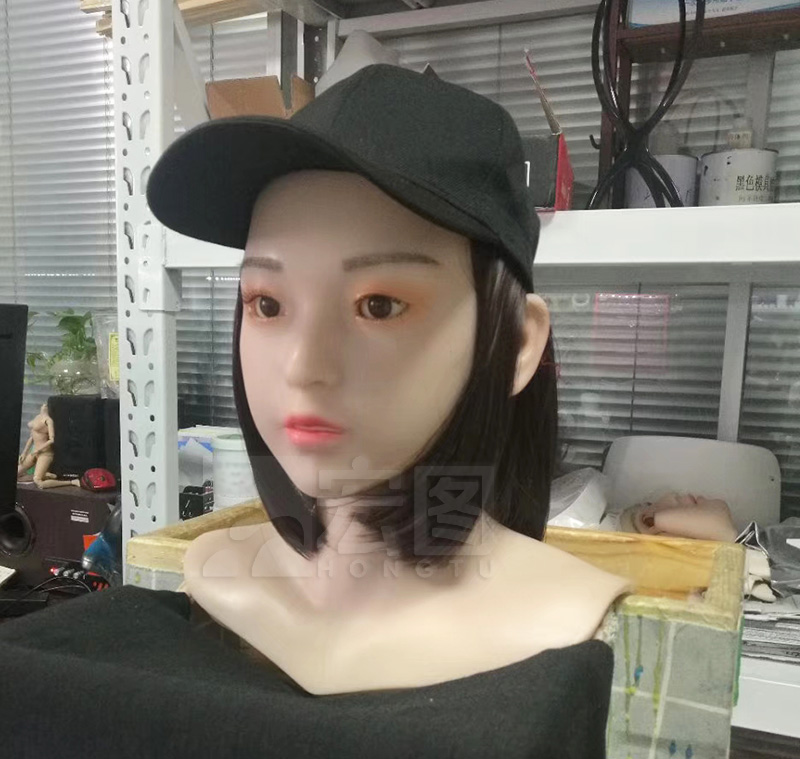 機(jī)器人頭部裝扮 機(jī)器人頭部裝扮