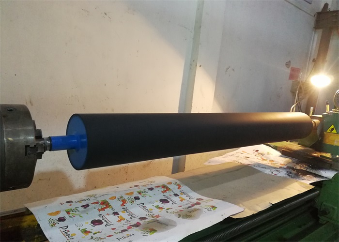 硅膠膠輥的神奇應(yīng)用從工業(yè)到生活，無(wú)處不在的膠輥身影